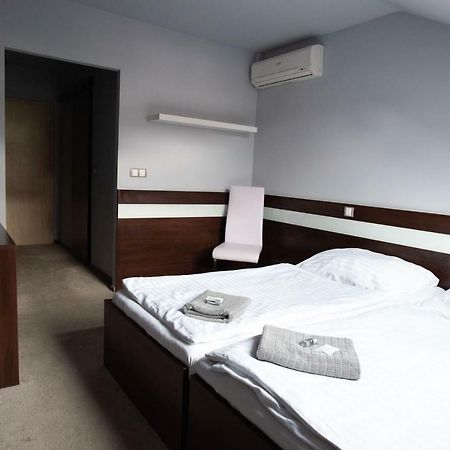 Modřice 塔弗尼克卡旅馆酒店 外观 照片